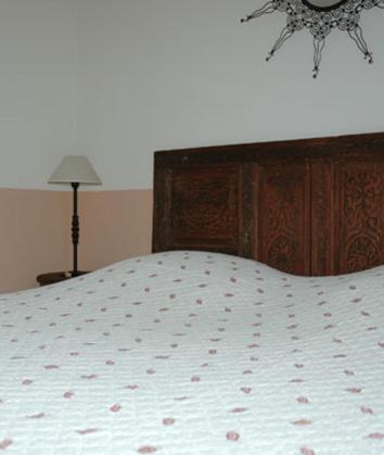 Bed and Breakfast Mas Bella Cortis Ла-Гард-Адэмар Экстерьер фото